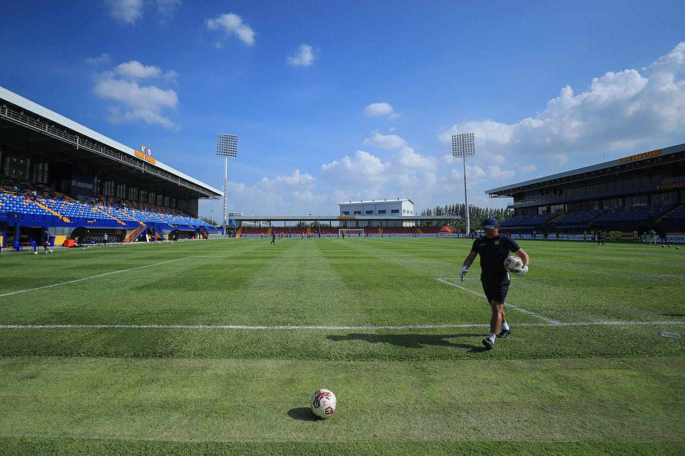 Theo kế hoạch, các trận bảng A lần lượt thi đấu vào ngày 29/4, 2/5, 7/5 và 10/5. Bảng B thi đấu vào ngày 30/4, 3/5, 8/5 và 11/5. Bán kết diễn ra vào ngày 13/5 và chung kết vào ngày 16/5.