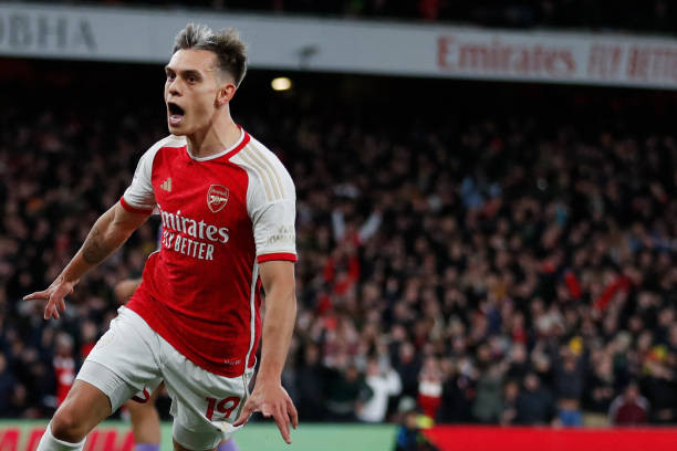 Đại thắng Liverpool, Arsenal phả hơi nóng vào ngôi đầu bảng ảnh 41