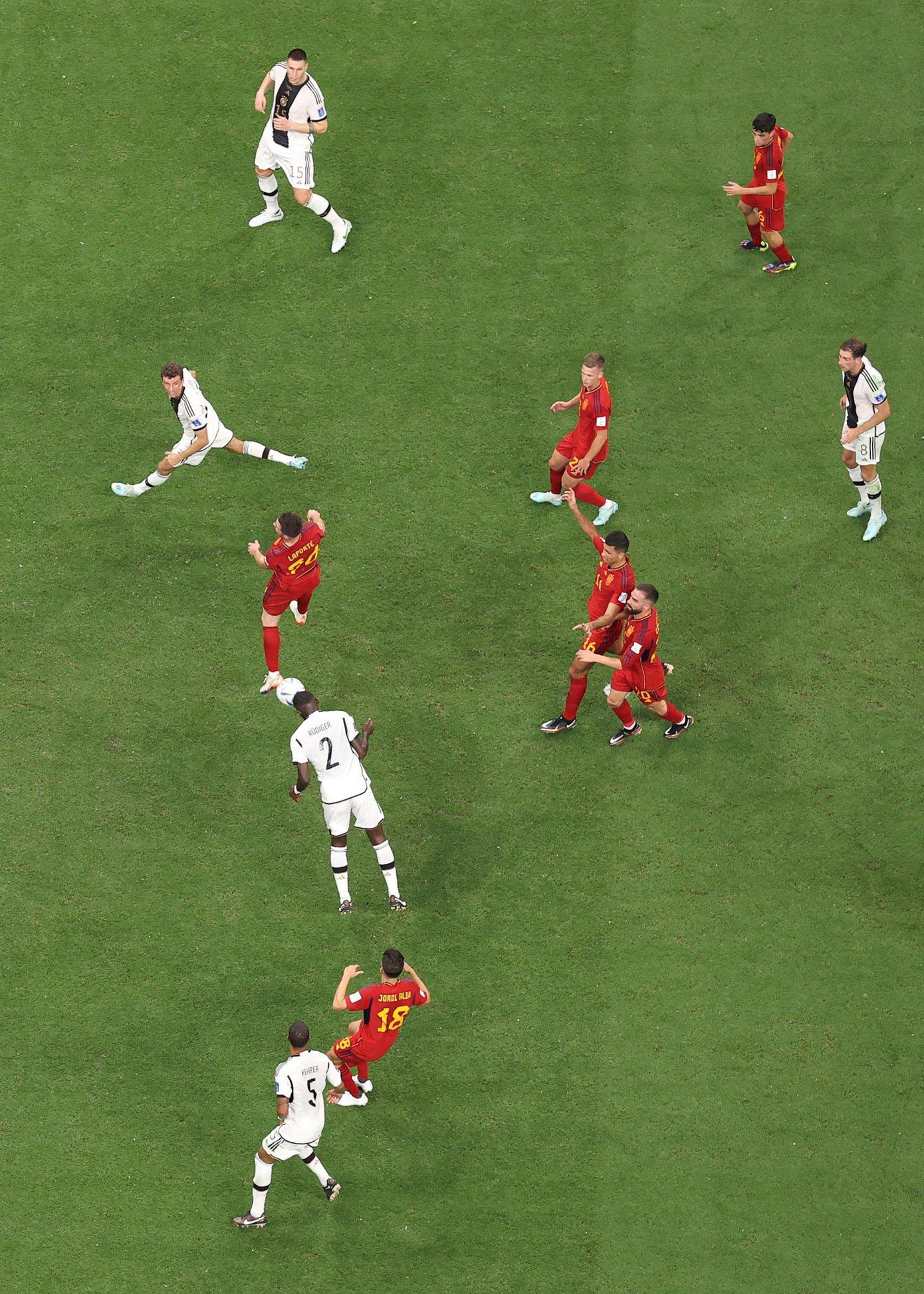 World Cup 2022: Cầm hoà Tây Ban Nha 1-1, tuyển Đức le lói hy vọng qua vòng bảng ảnh 15