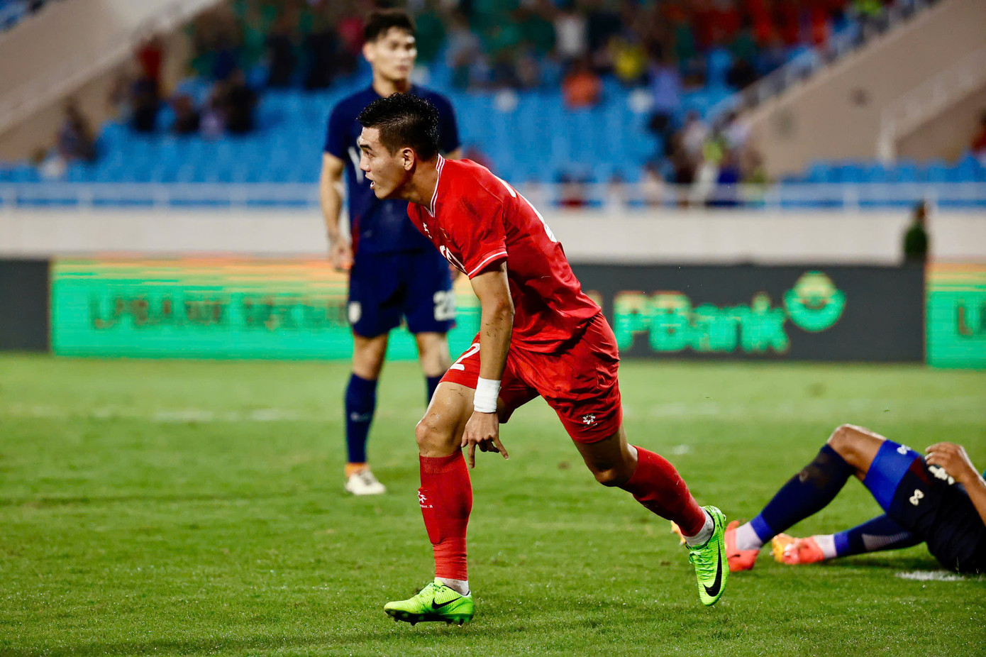 Việt Nam thua ngược Thái Lan ngay tại Mỹ Đình ảnh 32