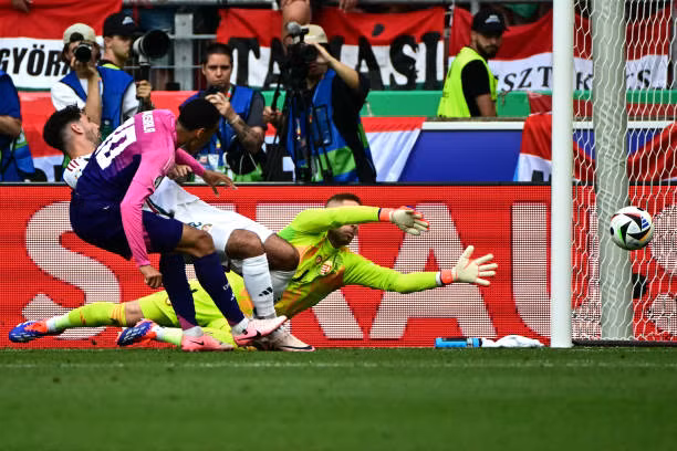 Hạ Hungary 2-0, Đức giành vé đầu tiên vào vòng knock-out EURO 2024 ảnh 20 Hạ Hungary 2-0, Đức giành vé đầu tiên vào vòng knock-out EURO 2024 ảnh 20