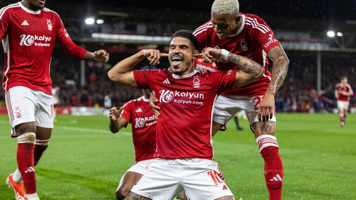 Nottingham Forest đang trở thành hiện tượng của Premier League. Nottingham Forest đang trở thành hiện tượng của Premier League.