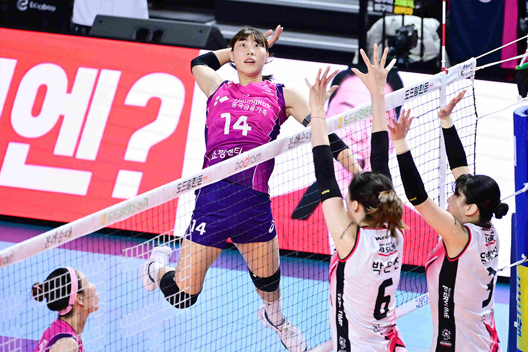 Incheon Heungkuk Life Pink Spiders hiện đang là ứng viên số 1 cho vị trí vô địch. (Ảnh KOVO)