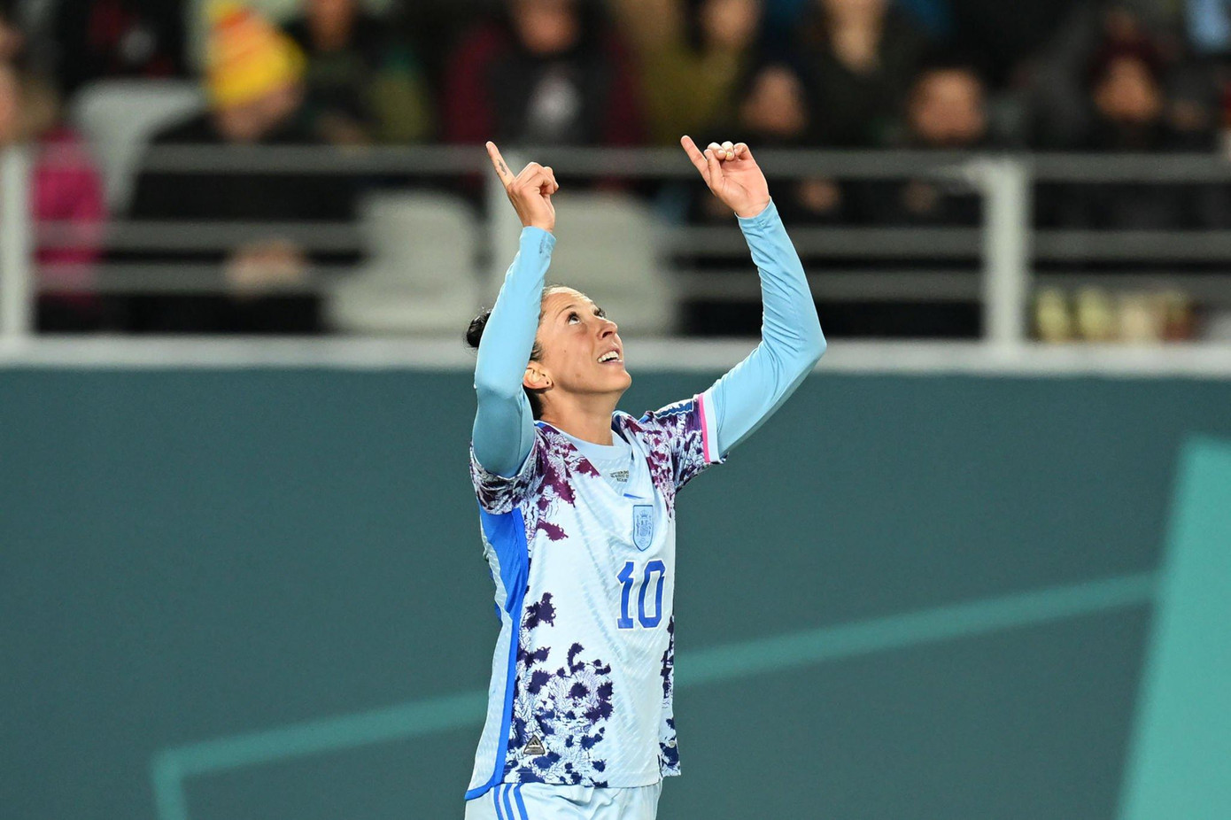 ‘Đè bẹp’ Thụy Sỹ 5-1, Tây Ban Nha lần đầu vào tứ kết World Cup ảnh 36 ‘Đè bẹp’ Thụy Sỹ 5-1, Tây Ban Nha lần đầu vào tứ kết World Cup ảnh 36