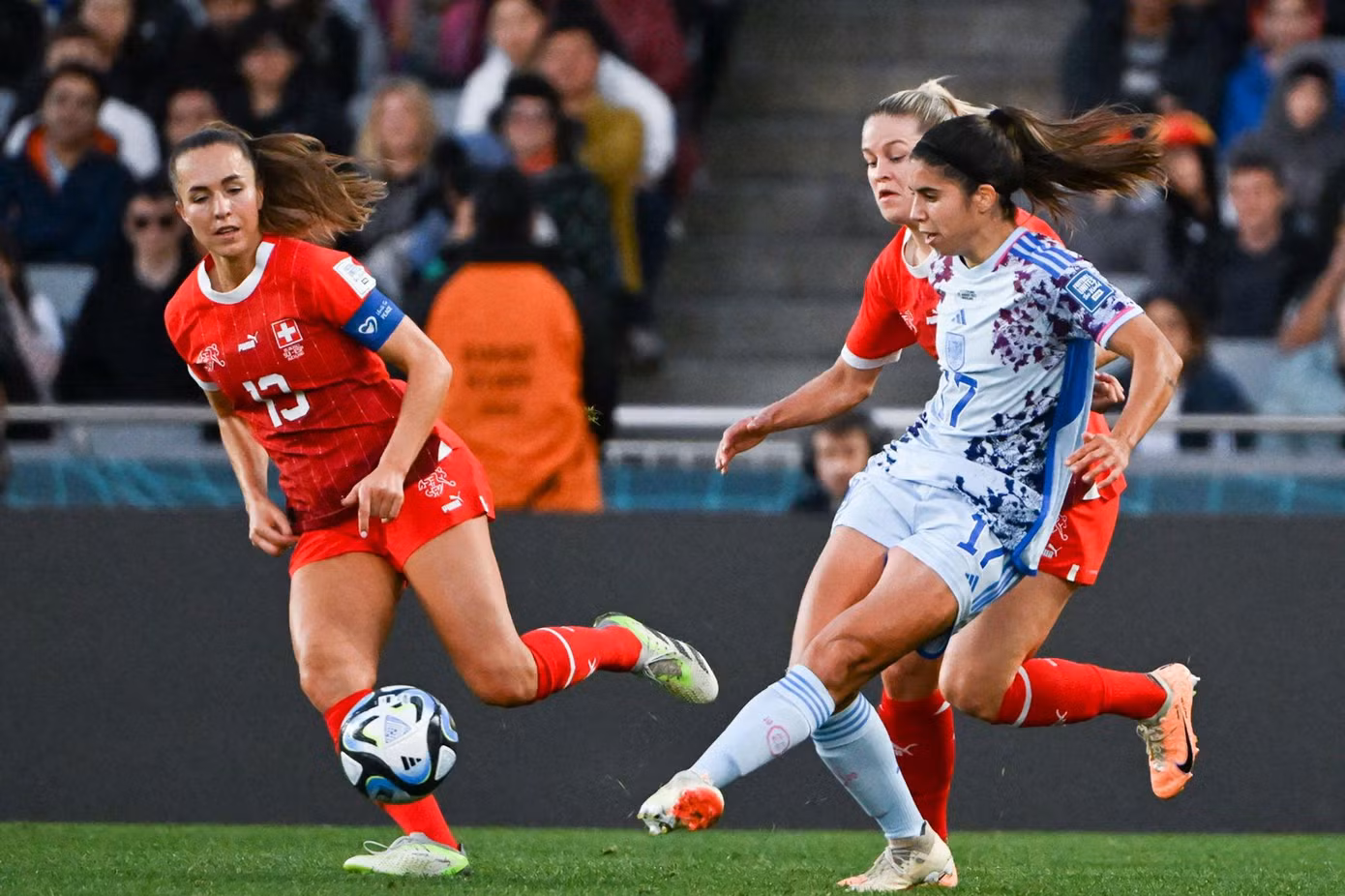 ‘Đè bẹp’ Thụy Sỹ 5-1, Tây Ban Nha lần đầu vào tứ kết World Cup ảnh 38