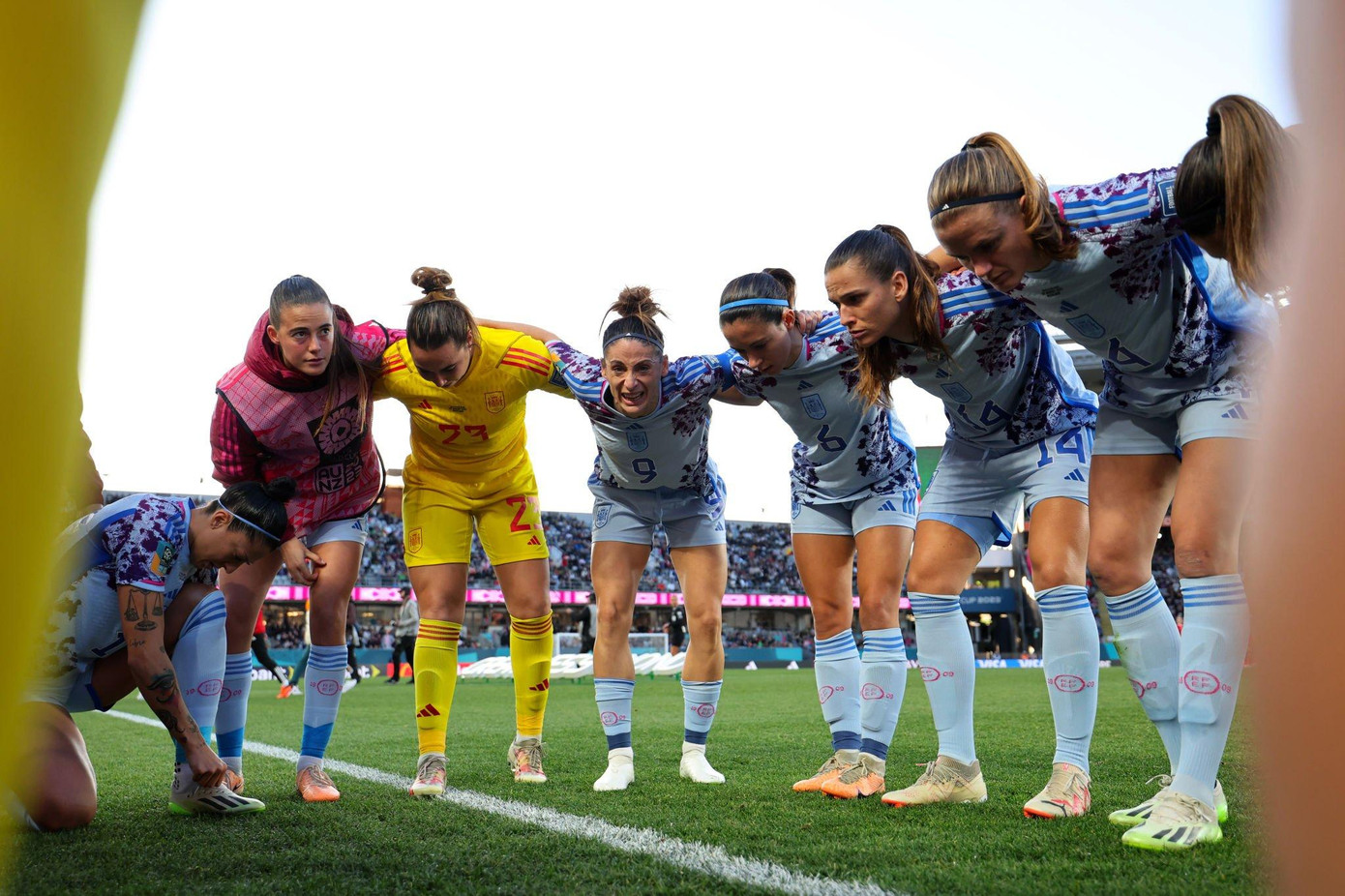 ‘Đè bẹp’ Thụy Sỹ 5-1, Tây Ban Nha lần đầu vào tứ kết World Cup ảnh 7 ‘Đè bẹp’ Thụy Sỹ 5-1, Tây Ban Nha lần đầu vào tứ kết World Cup ảnh 7