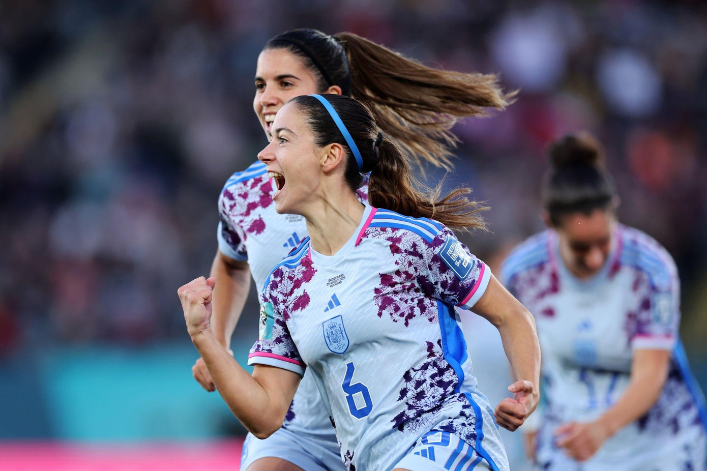 ‘Đè bẹp’ Thụy Sỹ 5-1, Tây Ban Nha lần đầu vào tứ kết World Cup ảnh 24 ‘Đè bẹp’ Thụy Sỹ 5-1, Tây Ban Nha lần đầu vào tứ kết World Cup ảnh 24