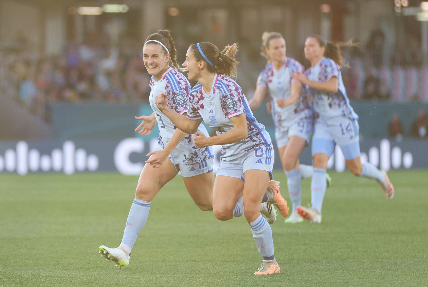 ‘Đè bẹp’ Thụy Sỹ 5-1, Tây Ban Nha lần đầu vào tứ kết World Cup ảnh 12 ‘Đè bẹp’ Thụy Sỹ 5-1, Tây Ban Nha lần đầu vào tứ kết World Cup ảnh 12