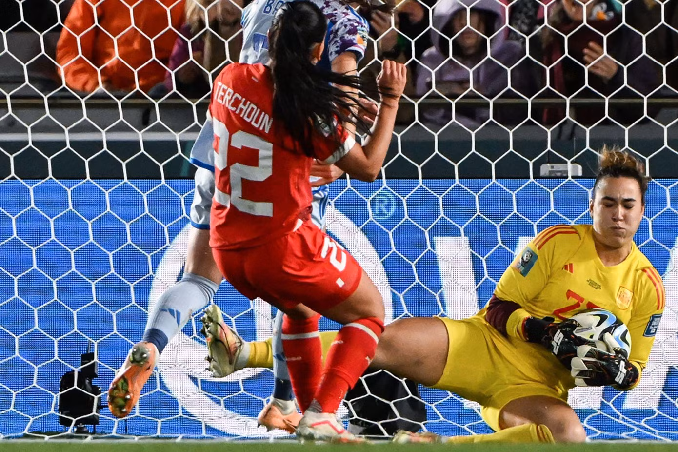 ‘Đè bẹp’ Thụy Sỹ 5-1, Tây Ban Nha lần đầu vào tứ kết World Cup ảnh 32