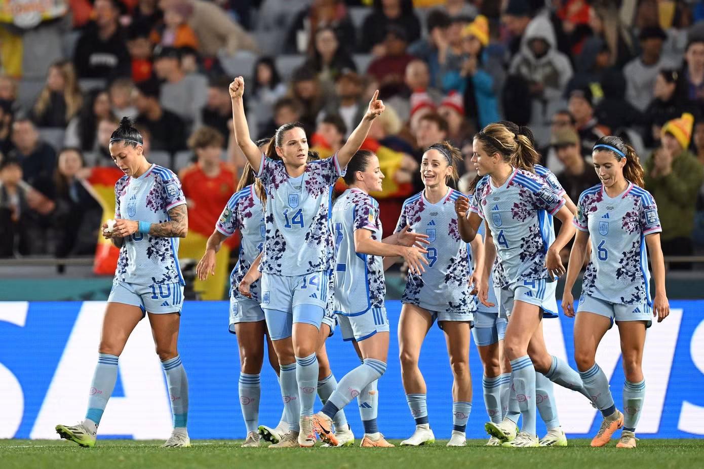 ‘Đè bẹp’ Thụy Sỹ 5-1, Tây Ban Nha lần đầu vào tứ kết World Cup ảnh 41