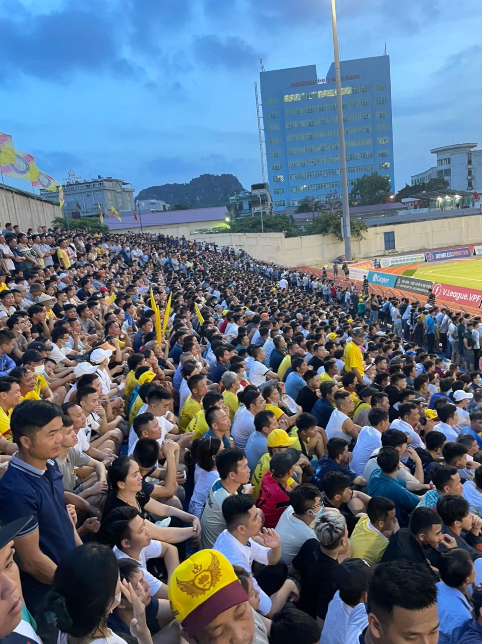 CĐV Thanh Hóa đang hy vọng tái hiện lại màn rước Cúp như đã làm vào năm 2009.