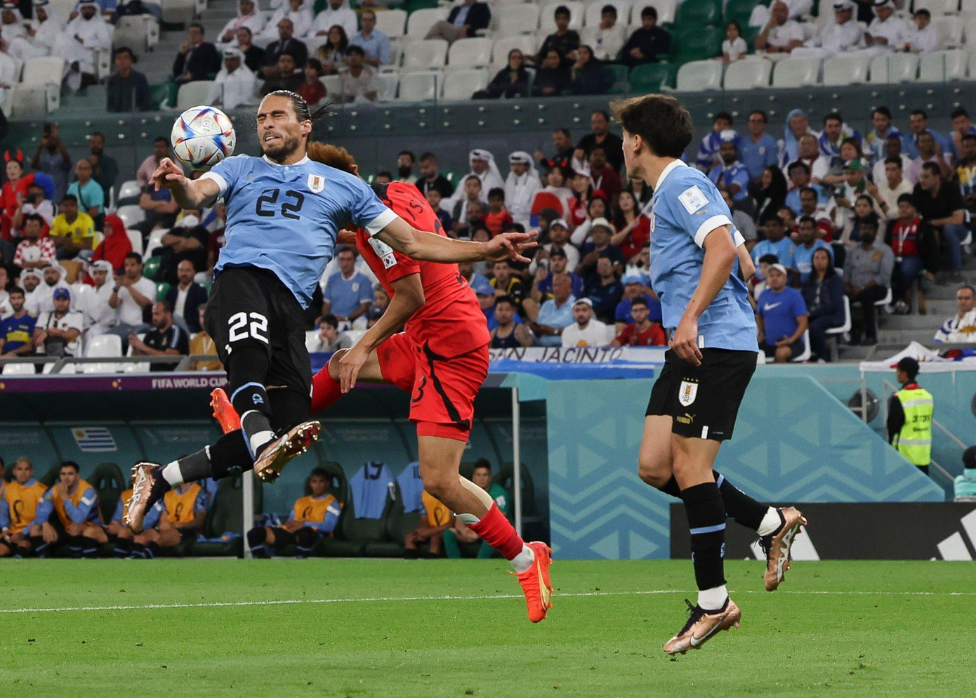 World Cup 2022: Uruguay tiếc nuối sau trận đấu không bàn thắng với Hàn Quốc ảnh 23