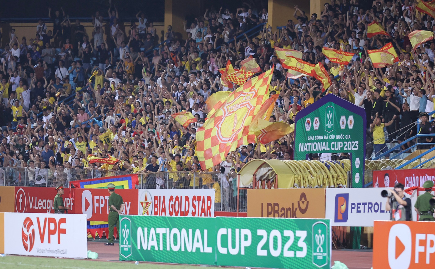 Cản phá penalty xuất sắc, thủ môn Đức Dũng đưa Nam Định vào tứ kết Cúp Quốc gia ảnh 45 Cản phá penalty xuất sắc, thủ môn Đức Dũng đưa Nam Định vào tứ kết Cúp Quốc gia ảnh 45