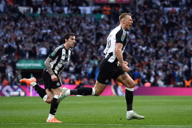 Hạ đẹp Liverpool, Newcastle vô địch League Cup, chấm dứt 70 năm không danh hiệu ảnh 16 Hạ đẹp Liverpool, Newcastle vô địch League Cup, chấm dứt 70 năm không danh hiệu ảnh 16