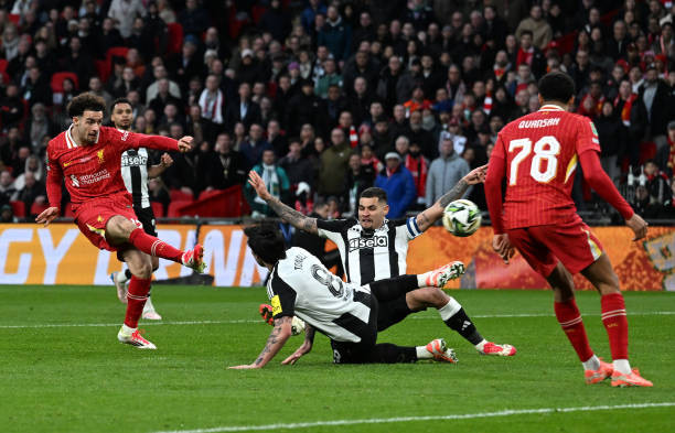 Hạ đẹp Liverpool, Newcastle vô địch League Cup, chấm dứt 70 năm không danh hiệu ảnh 24
