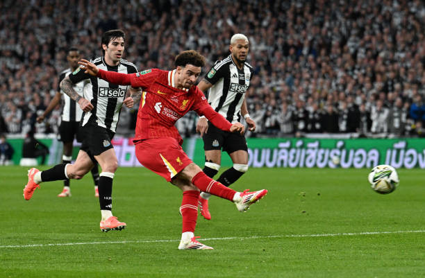 Hạ đẹp Liverpool, Newcastle vô địch League Cup, chấm dứt 70 năm không danh hiệu ảnh 26