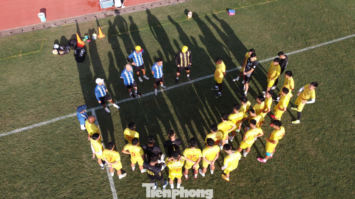 Mùa giải năm nay, Đông Á Thanh Hóa có một lịch trình vô cùng bận rộn khi tham dự 4 đấu trường, bao gồm Giải bóng đá các CLB Đông Nam Á, V-League, Cúp Quốc gia và Siêu Cúp Quốc gia 2023/2024. Vì vậy đội đã hội quân từ cuối tháng 7 nhằm theo đuổi các mục tiêu đề ra.