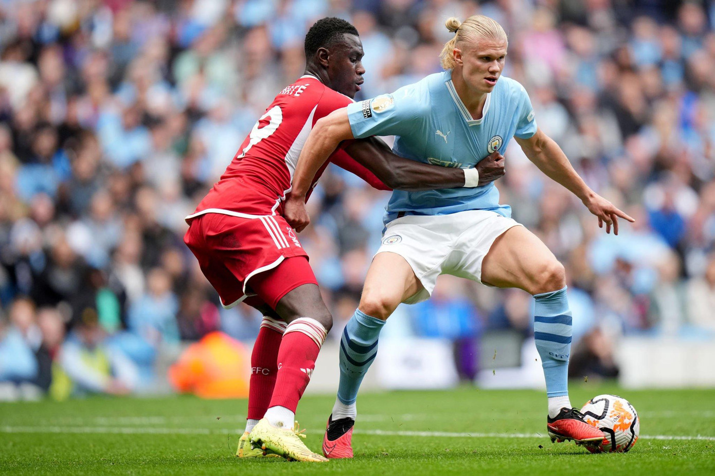 Man City hạ Nottingham Forest 2-0, vững vàng ngôi đầu bảng ảnh 17 Man City hạ Nottingham Forest 2-0, vững vàng ngôi đầu bảng ảnh 17