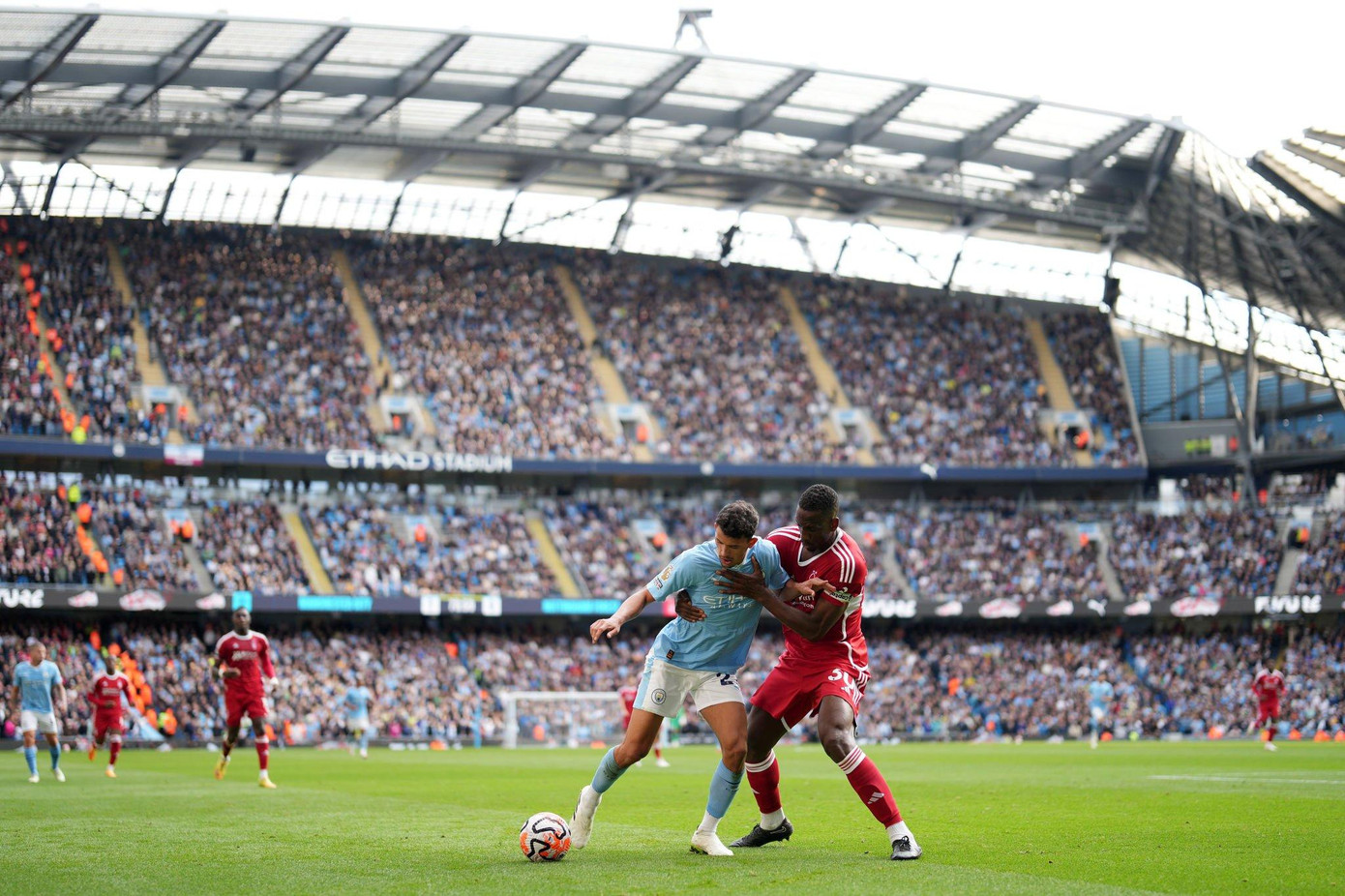 Man City hạ Nottingham Forest 2-0, vững vàng ngôi đầu bảng ảnh 22 Man City hạ Nottingham Forest 2-0, vững vàng ngôi đầu bảng ảnh 22
