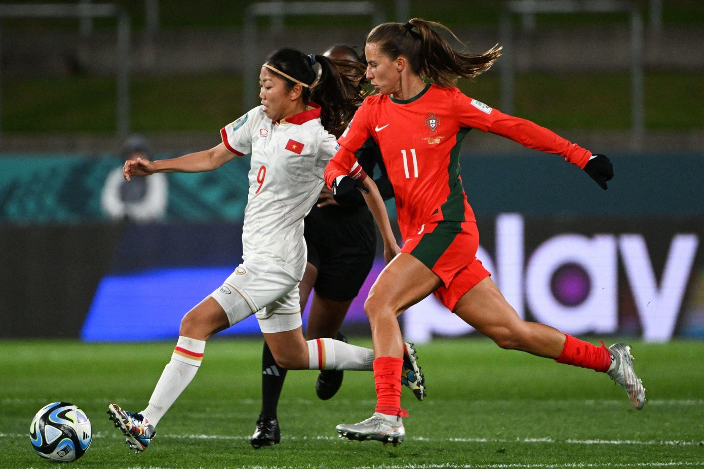 ĐT nữ Việt Nam tiếp tục đi tìm bàn thắng đầu tiên sau thất bại 0-2 trước Bồ Đào Nha ảnh 61