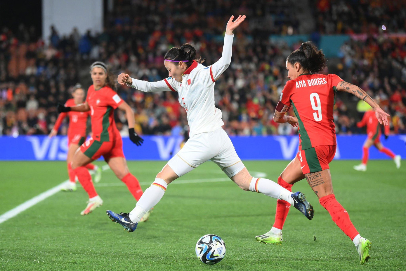 ĐT nữ Việt Nam tiếp tục đi tìm bàn thắng đầu tiên sau thất bại 0-2 trước Bồ Đào Nha ảnh 39