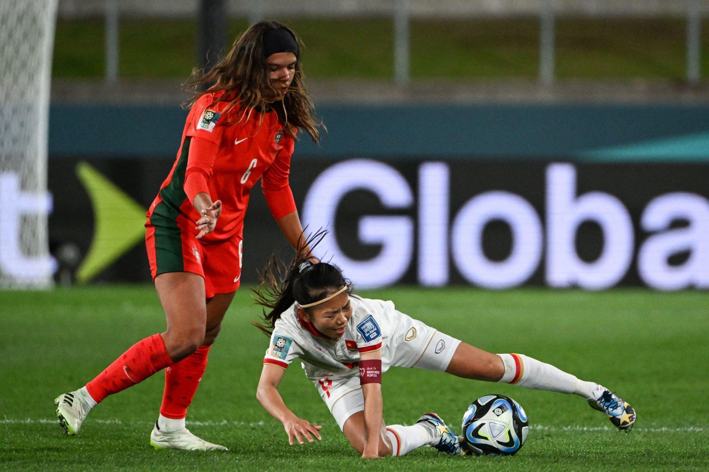 ĐT nữ Việt Nam tiếp tục đi tìm bàn thắng đầu tiên sau thất bại 0-2 trước Bồ Đào Nha ảnh 55