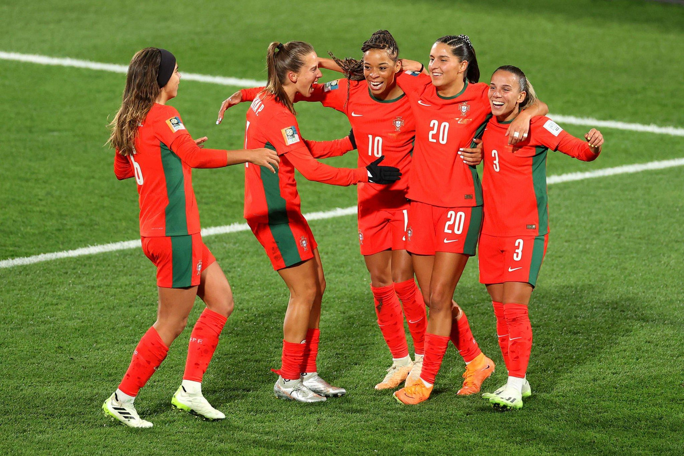 ĐT nữ Việt Nam tiếp tục đi tìm bàn thắng đầu tiên sau thất bại 0-2 trước Bồ Đào Nha ảnh 36