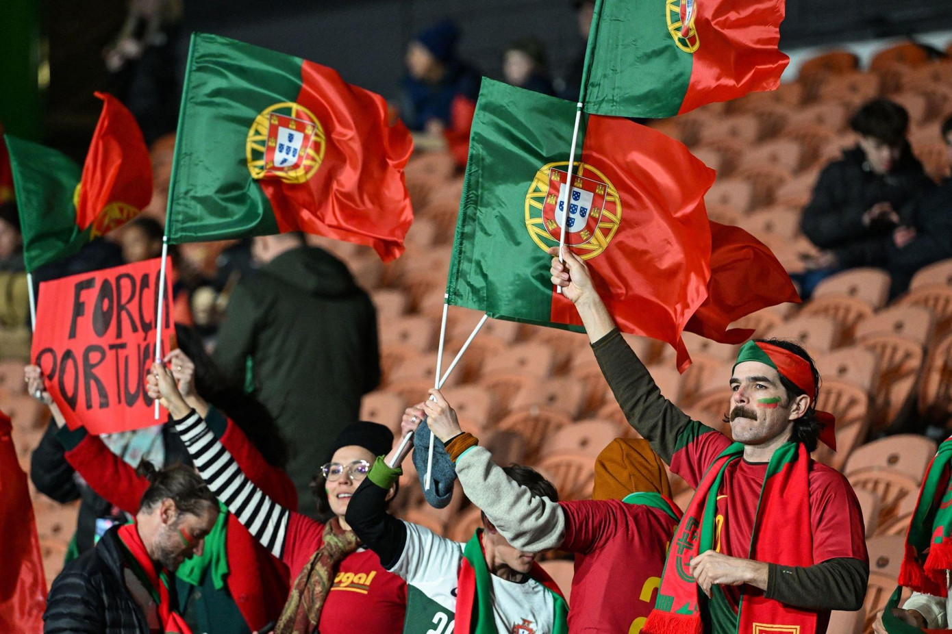 ĐT nữ Việt Nam tiếp tục đi tìm bàn thắng đầu tiên sau thất bại 0-2 trước Bồ Đào Nha ảnh 19