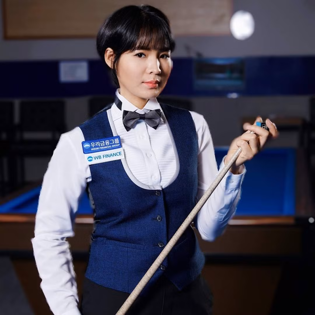 Trước năm 2011, Pheavy chưa từng nhìn thấy bàn billiards trong đời. (Ảnh: FBNV)