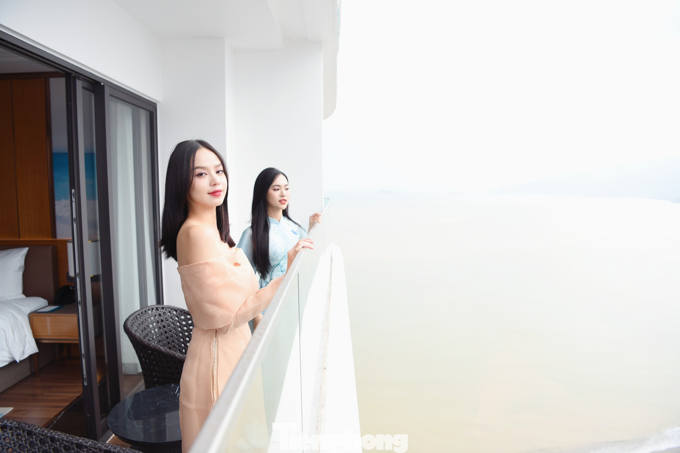 Toàn bộ phòng ở khách sạn đều ở tầng cao và với tầm nhìn hướng biển rộng mở, giúp du khách dễ dàng tận hưởng không khí biển trong lành và chiêm ngưỡng vẻ đẹp thiên nhiên giữa lòng thành phố.