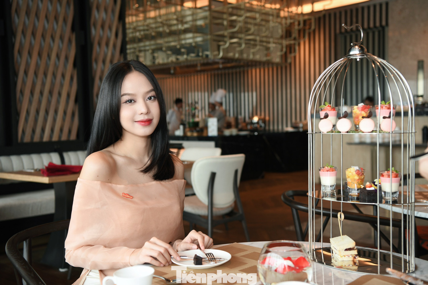 Theo Hoa hậu Thanh Thủy, Hy-Delight không chỉ cung cấp thực đơn đa dạng mà còn mang tới một không gian trải nghiệm ẩm thực thực sự đẳng cấp.