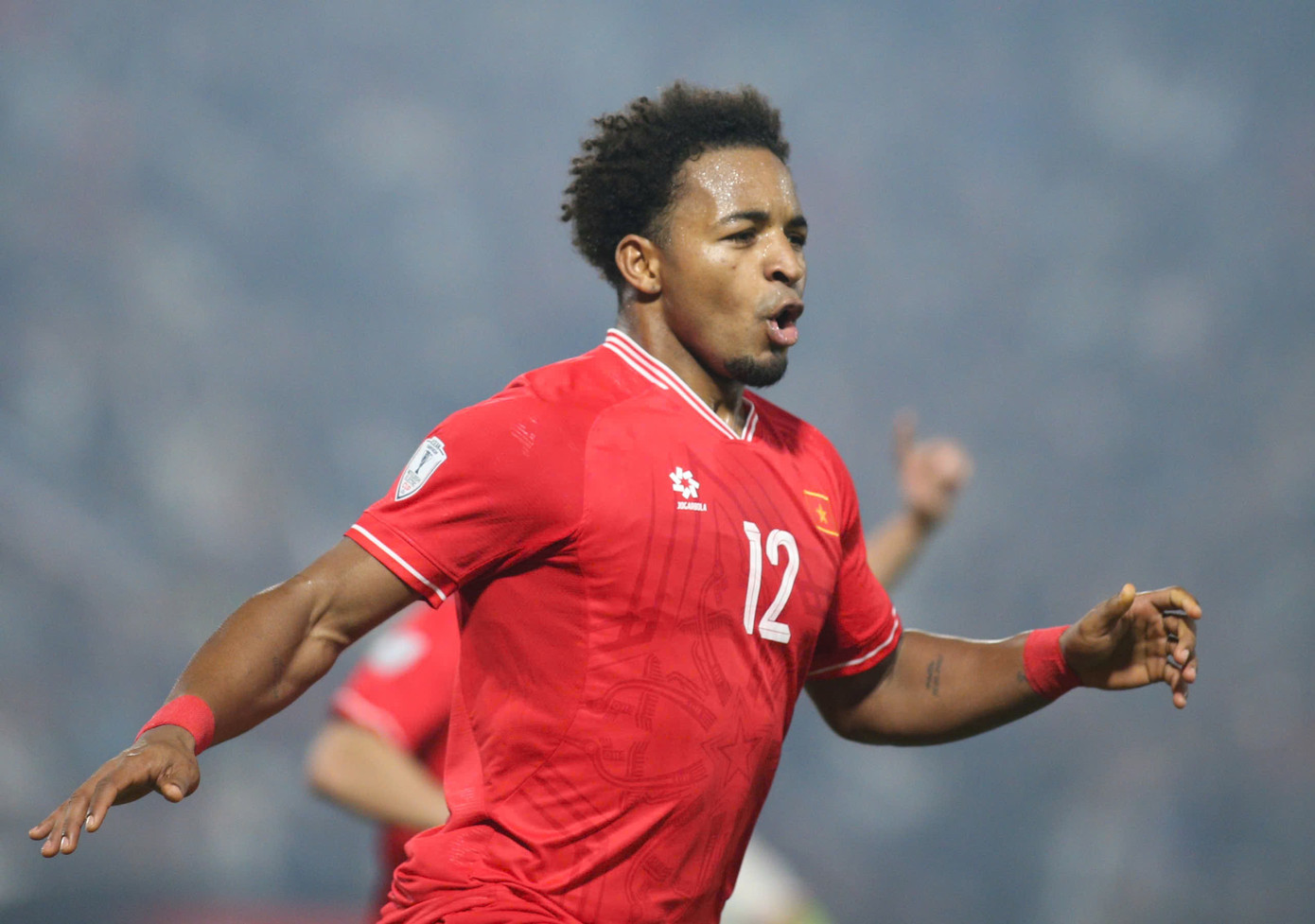 Cảm xúc dâng trào của Nguyễn Xuân Son sau bàn thắng ghi được cho ĐT Việt Nam. Cảm xúc dâng trào của Nguyễn Xuân Son sau bàn thắng ghi được cho ĐT Việt Nam.