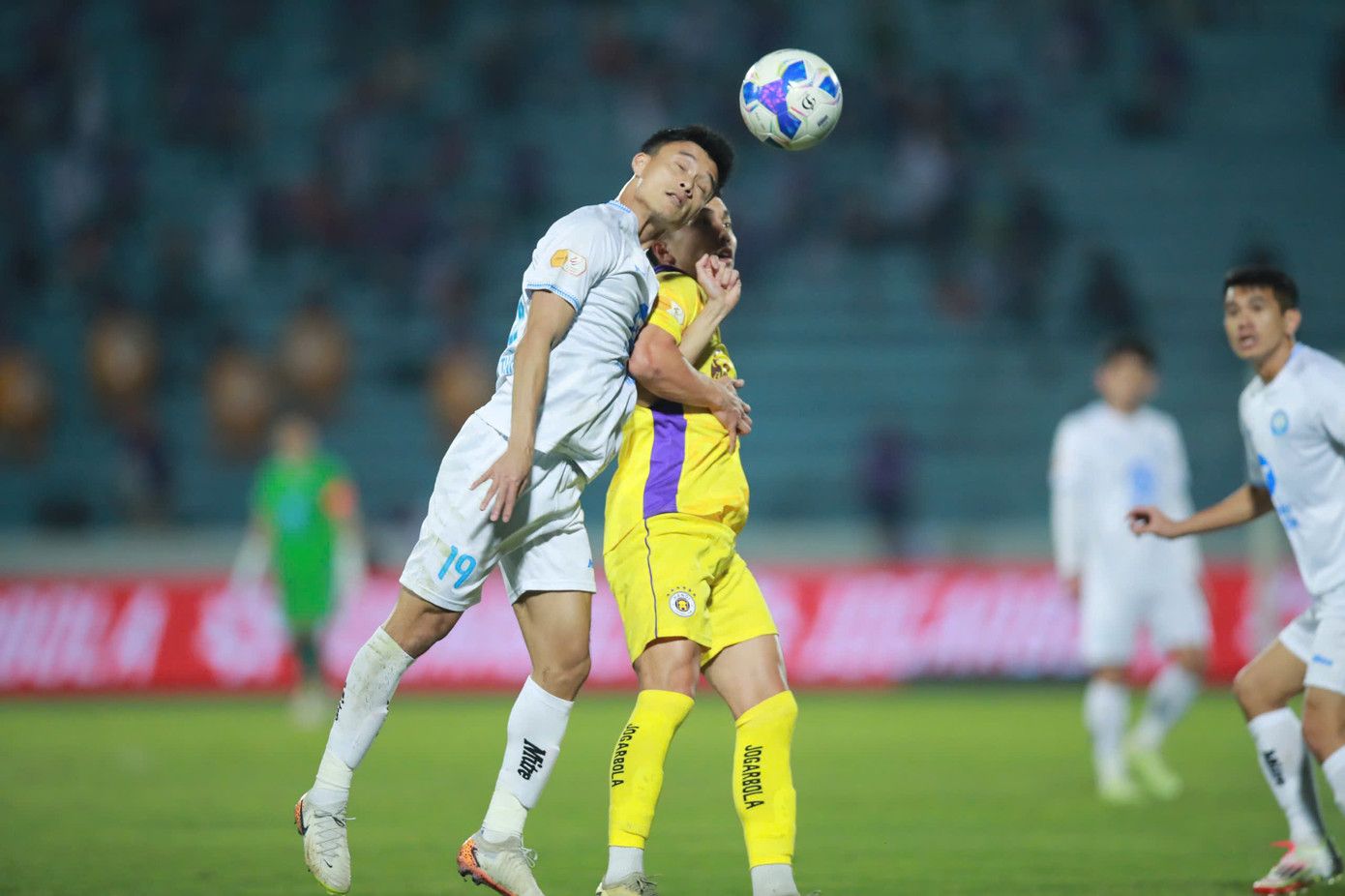 Hà Nội thay tướng vẫn trắng tay trên sân Thiên Trường ảnh 15 Hà Nội thay tướng vẫn trắng tay trên sân Thiên Trường ảnh 15