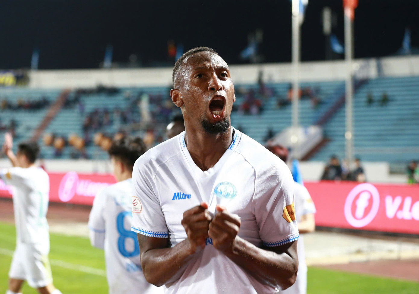 Hà Nội thay tướng vẫn trắng tay trên sân Thiên Trường ảnh 17 Hà Nội thay tướng vẫn trắng tay trên sân Thiên Trường ảnh 17