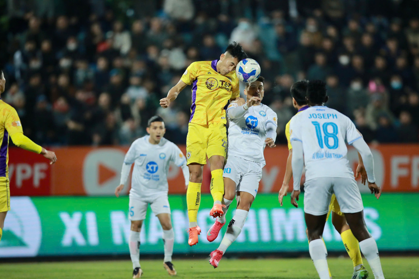 Hà Nội thay tướng vẫn trắng tay trên sân Thiên Trường ảnh 13 Hà Nội thay tướng vẫn trắng tay trên sân Thiên Trường ảnh 13