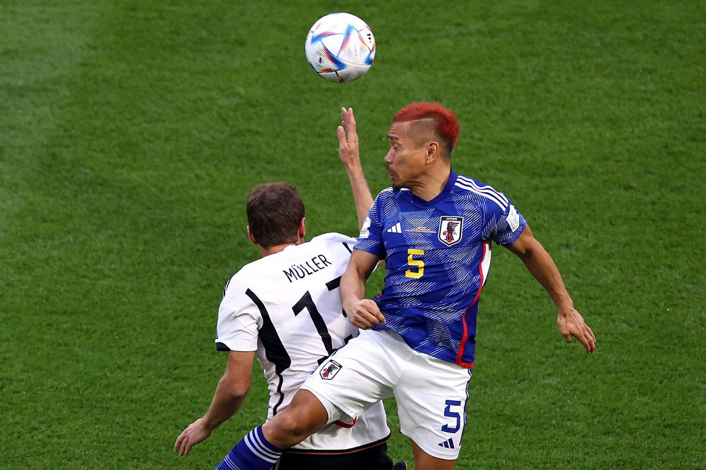 Chấn động Khalifa, Samurai xanh Nhật Bản ngược dòng quật ngã tuyển Đức 2-1 ảnh 9 Chấn động Khalifa, Samurai xanh Nhật Bản ngược dòng quật ngã tuyển Đức 2-1 ảnh 9