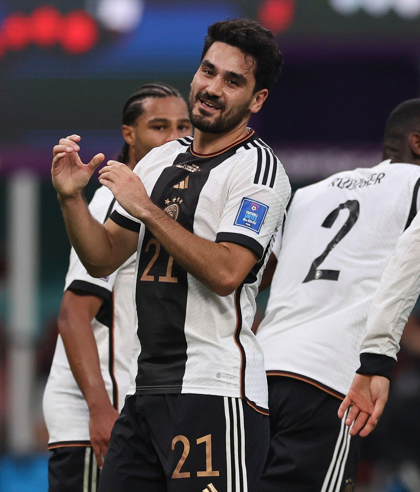 Chấn động Khalifa, Samurai xanh Nhật Bản ngược dòng quật ngã tuyển Đức 2-1 ảnh 21 Chấn động Khalifa, Samurai xanh Nhật Bản ngược dòng quật ngã tuyển Đức 2-1 ảnh 21