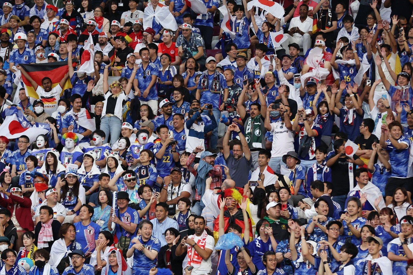 Chấn động Khalifa, Samurai xanh Nhật Bản ngược dòng quật ngã tuyển Đức 2-1 ảnh 16 Chấn động Khalifa, Samurai xanh Nhật Bản ngược dòng quật ngã tuyển Đức 2-1 ảnh 16