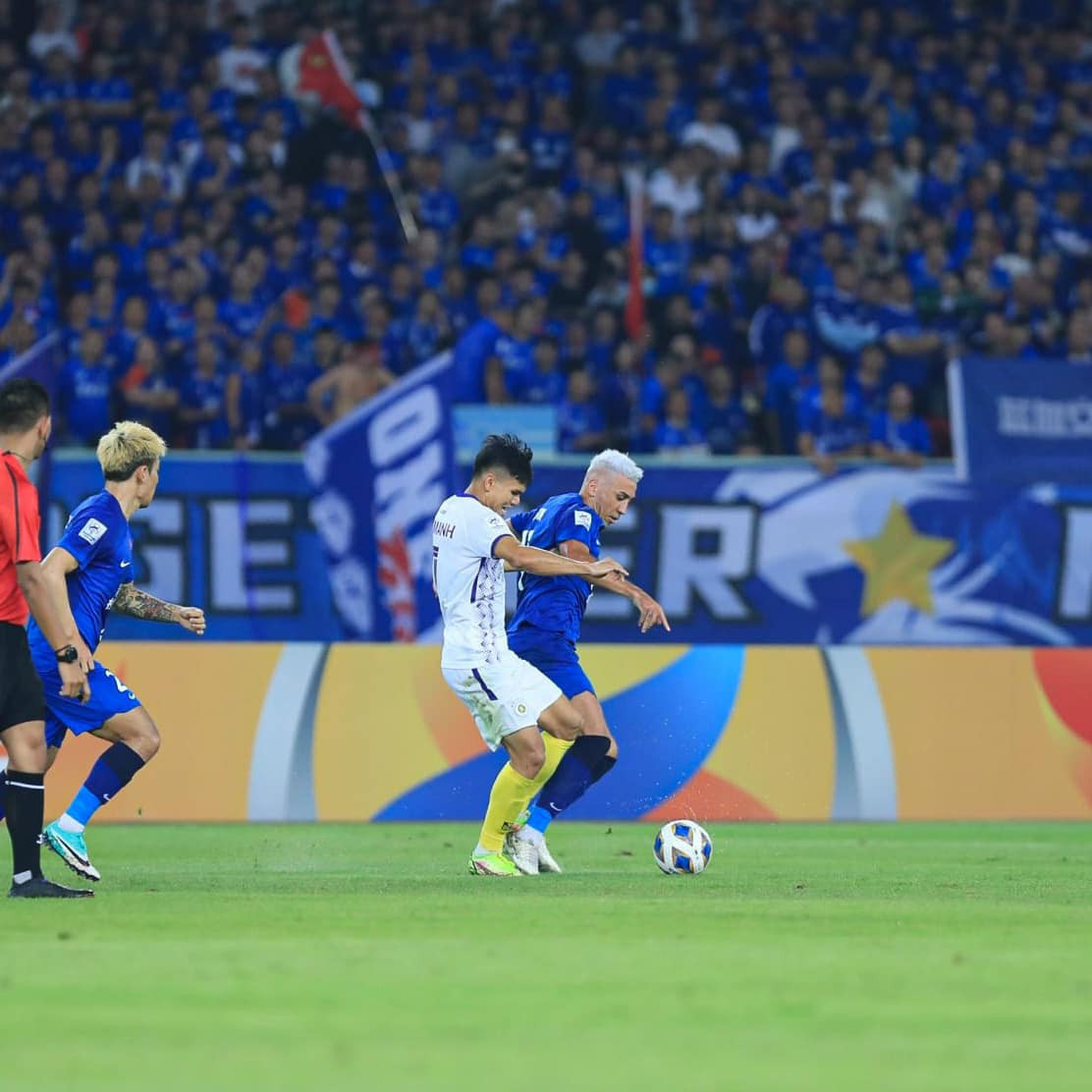 Mất 2 cầu thủ, Hà Nội FC nhận thất bại đáng tiếc 1-2 trước Wuhan Three Towns ảnh 19