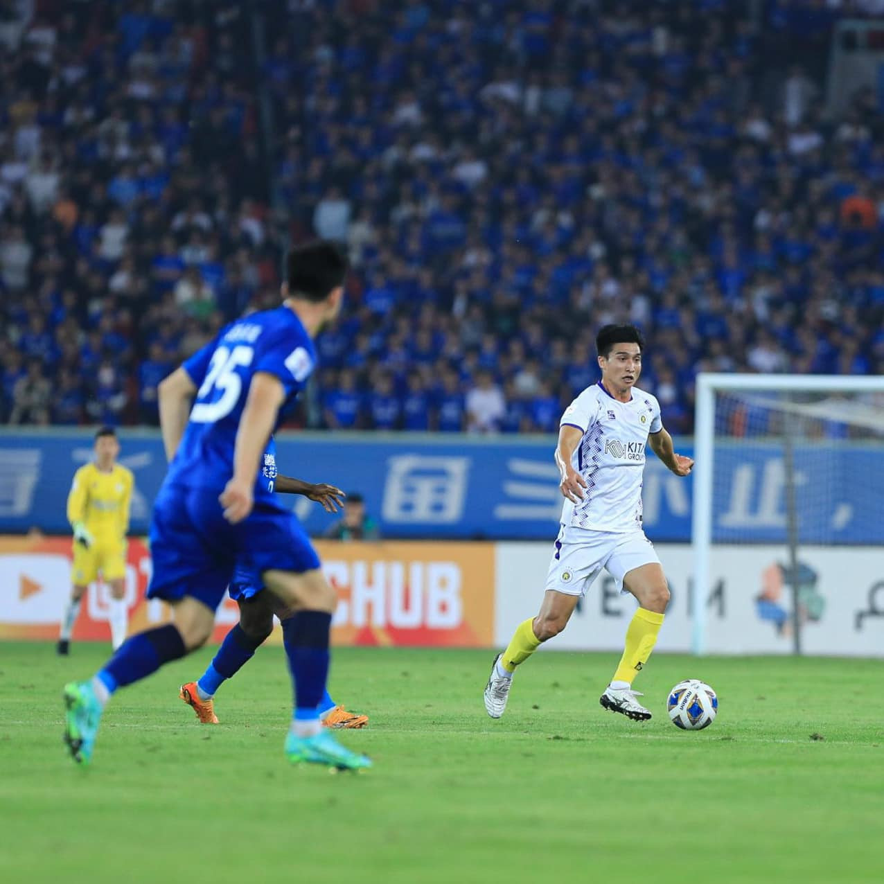 Mất 2 cầu thủ, Hà Nội FC nhận thất bại đáng tiếc 1-2 trước Wuhan Three Towns ảnh 21