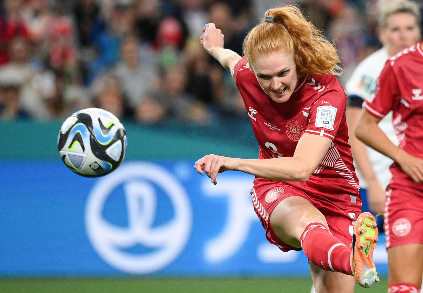  Đánh bại Đan Mạch, Anh rộng cửa vào vòng 1/8 ảnh 27