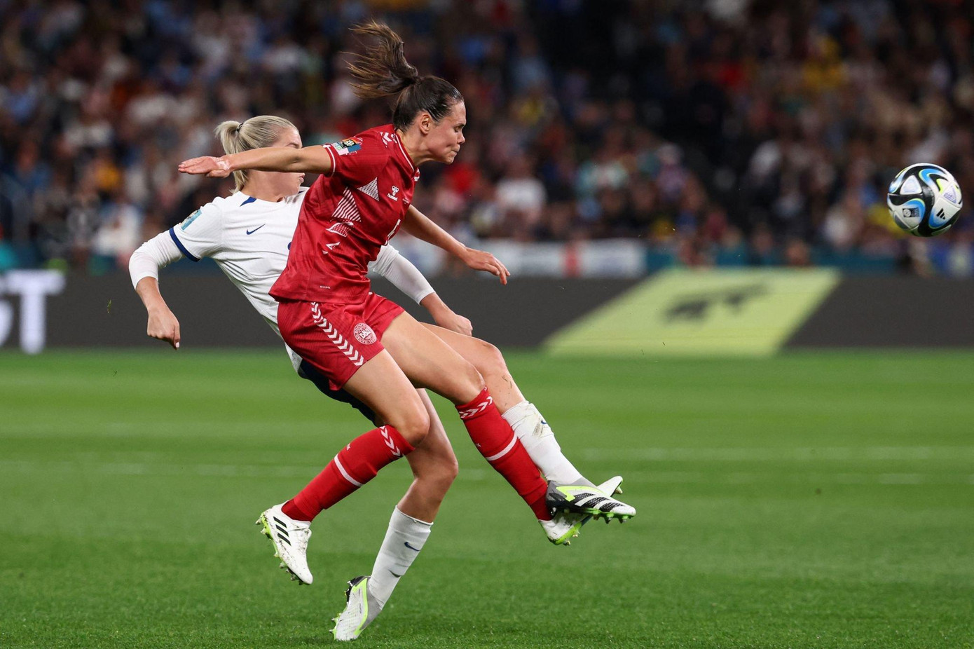  Đánh bại Đan Mạch, Anh rộng cửa vào vòng 1/8 ảnh 17