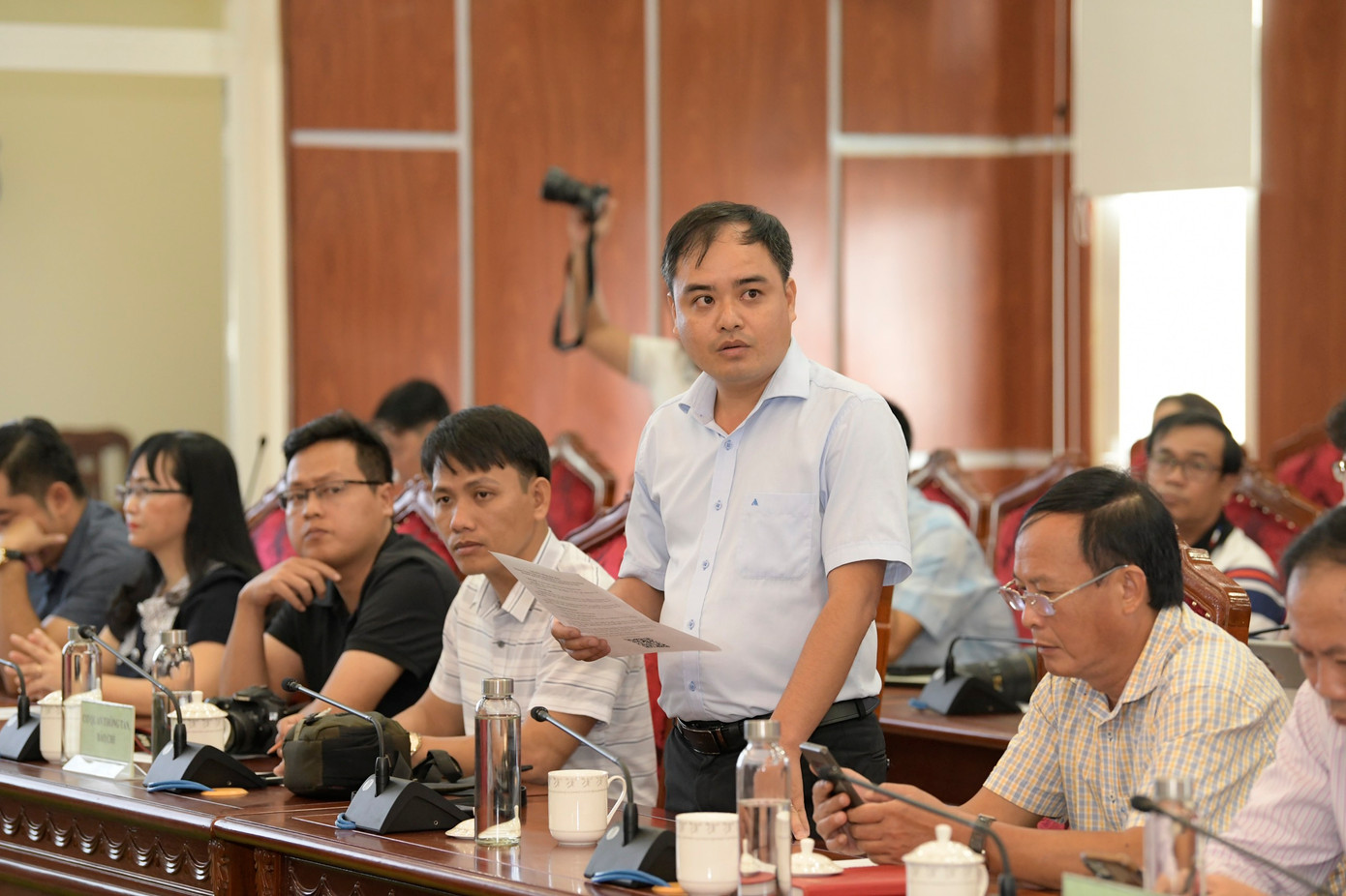 Nhà báo Xuân Triệu - Thông tấn xã Việt Nam, đặc biệt quan tâm đến Lễ Thượng cờ, cũng như vấn đề lưu trú của gần 12.000 VĐV đến với Phú Yên trong những ngày diễn ra Tiền Phong Marathon 2024. Nhà báo Xuân Triệu - Thông tấn xã Việt Nam, đặc biệt quan tâm đến Lễ Thượng cờ, cũng như vấn đề lưu trú của gần 12.000 VĐV đến với Phú Yên trong những ngày diễn ra Tiền Phong Marathon 2024.