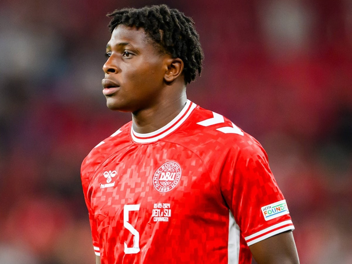 Mới 20 tuổi nhưng Dorgu đã có 4 lần khoác áo ĐT Đan Mạch.