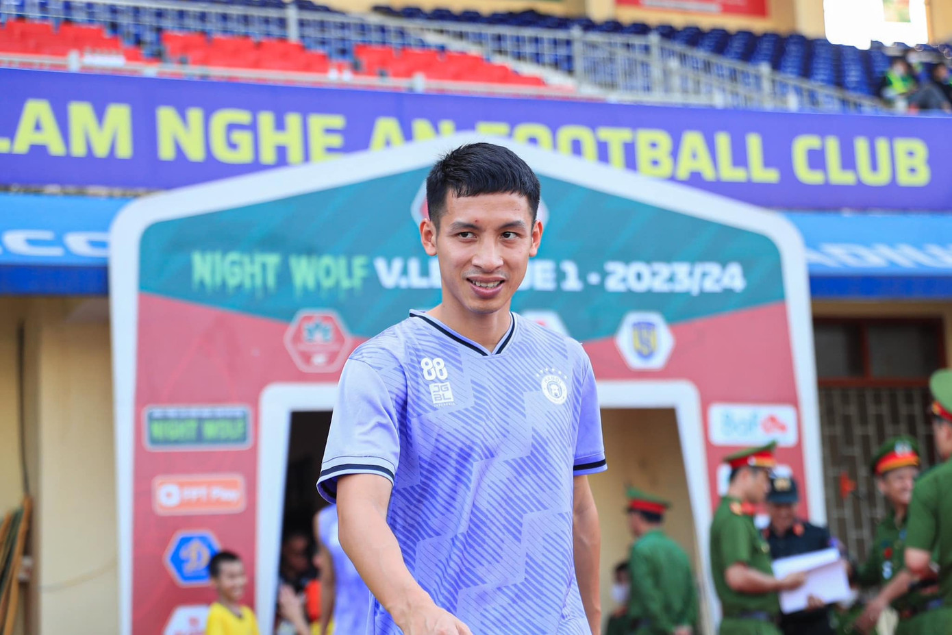 SLNA và CLB Hà Nội níu chân nhau trên bảng xếp hạng ảnh 4 SLNA và CLB Hà Nội níu chân nhau trên bảng xếp hạng ảnh 4