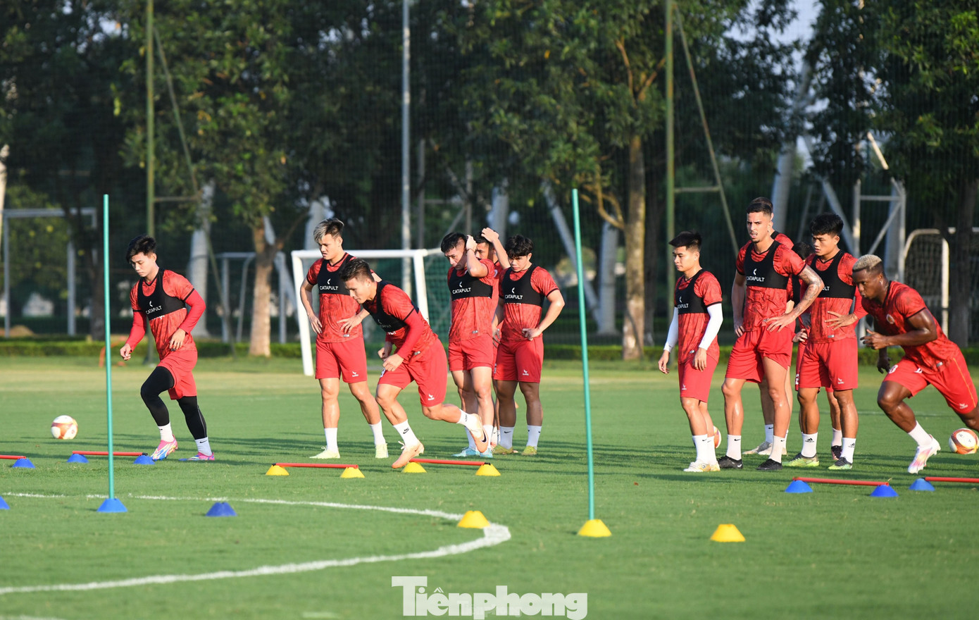 Sau khi giành chức vô địch V-League 2023, CAHN đang hướng tới cú đúp danh hiệu trong năm 2023. Đó là giành thêm Siêu cúp Quốc gia vào ngày 6/10 tới tại sân vận động Hàng Đẫy.