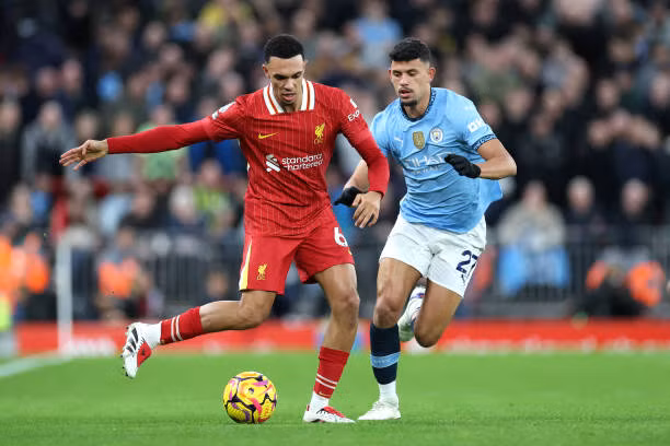Thắng 2-0, Liverpool bứt phá, đẩy Man City vào sâu khủng hoảng ảnh 10