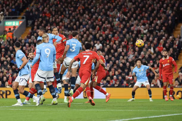 Thắng 2-0, Liverpool bứt phá, đẩy Man City vào sâu khủng hoảng ảnh 16