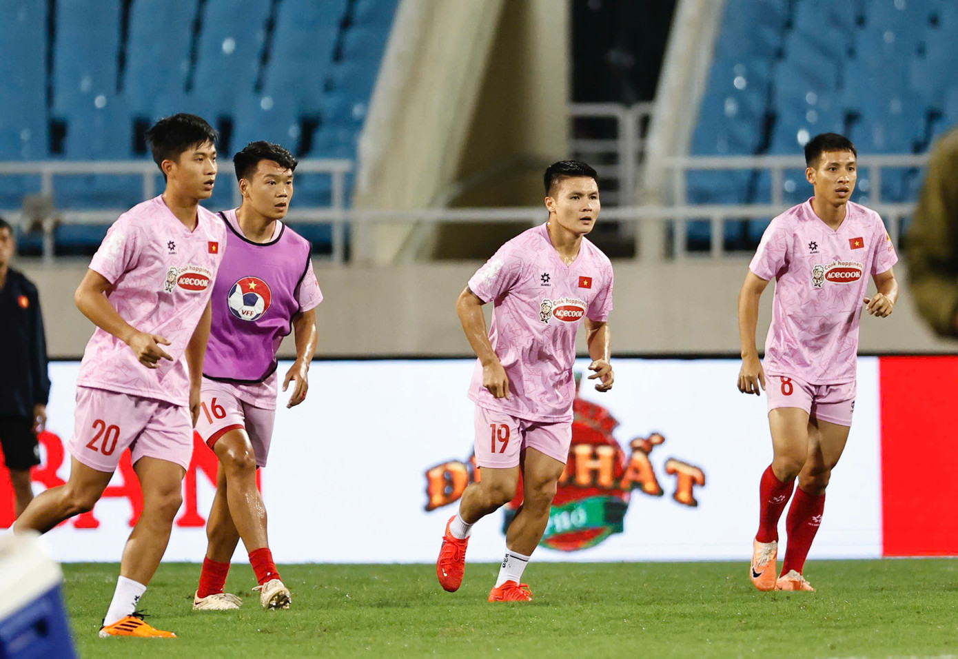 Việt Nam thua ngược Thái Lan ngay tại Mỹ Đình ảnh 20