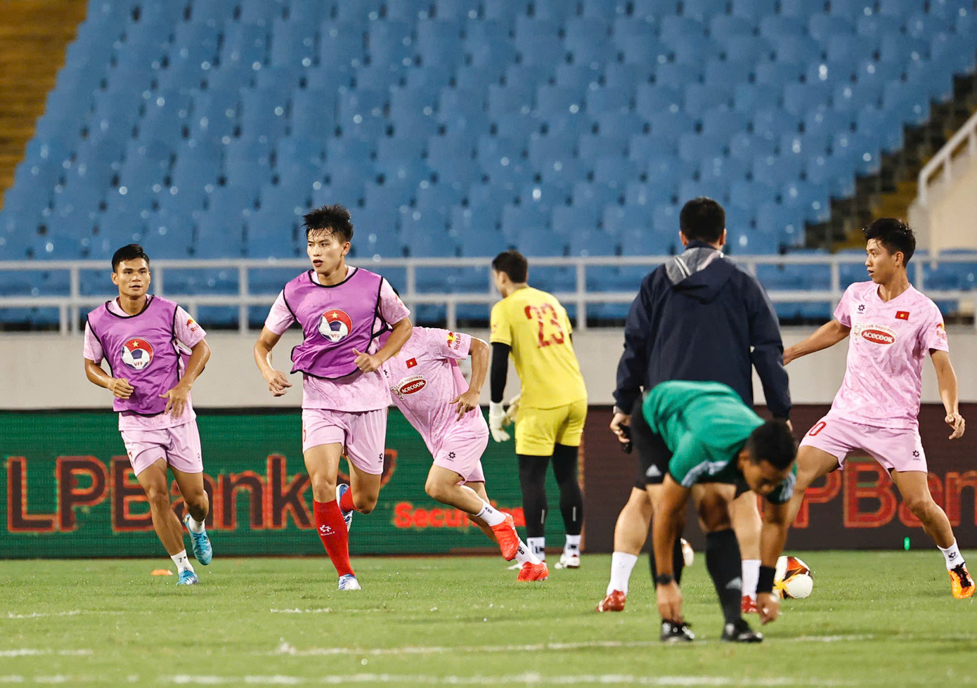 Việt Nam thua ngược Thái Lan ngay tại Mỹ Đình ảnh 21